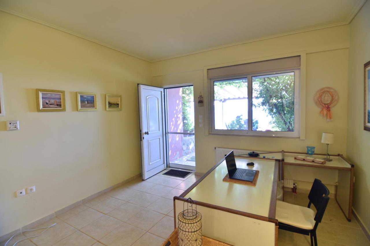 Blue Bay View - Beach House Vathirrevma Extérieur photo