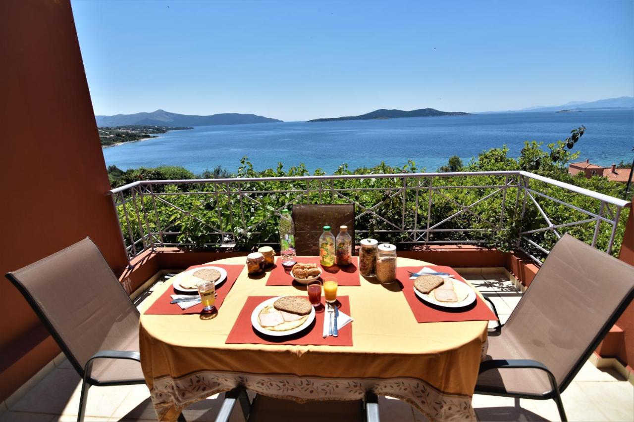 Blue Bay View - Beach House Vathirrevma Extérieur photo