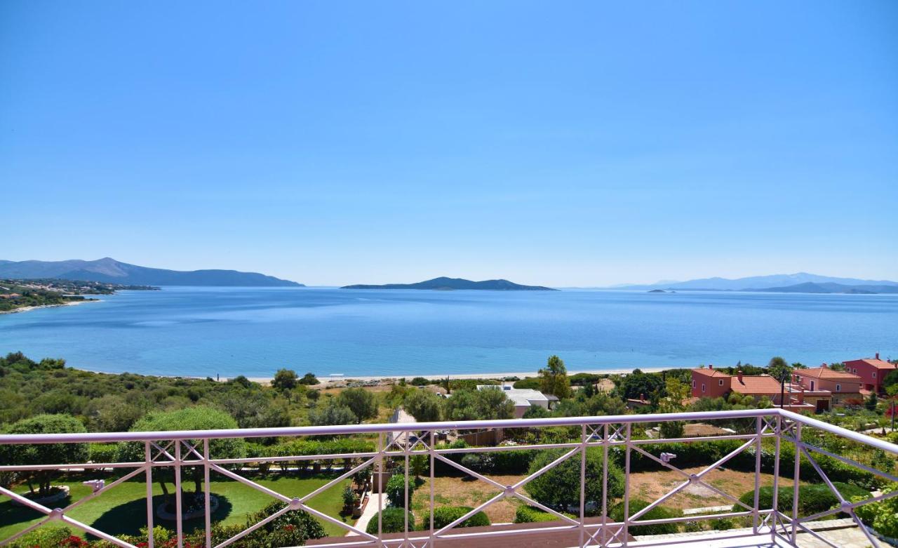 Blue Bay View - Beach House Vathirrevma Extérieur photo